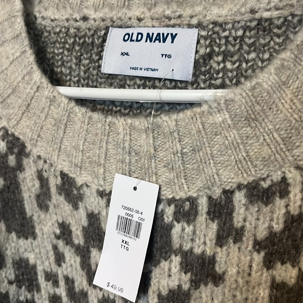 Old Navy Chunky Knit Gray Pattern Sweater, NWT - Picture 5 of 6